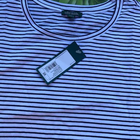 NWT Wild Fable Crop Top Black & White Striped - Picture 2 of 3